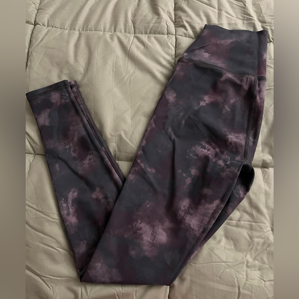 Women’s Alo leggings